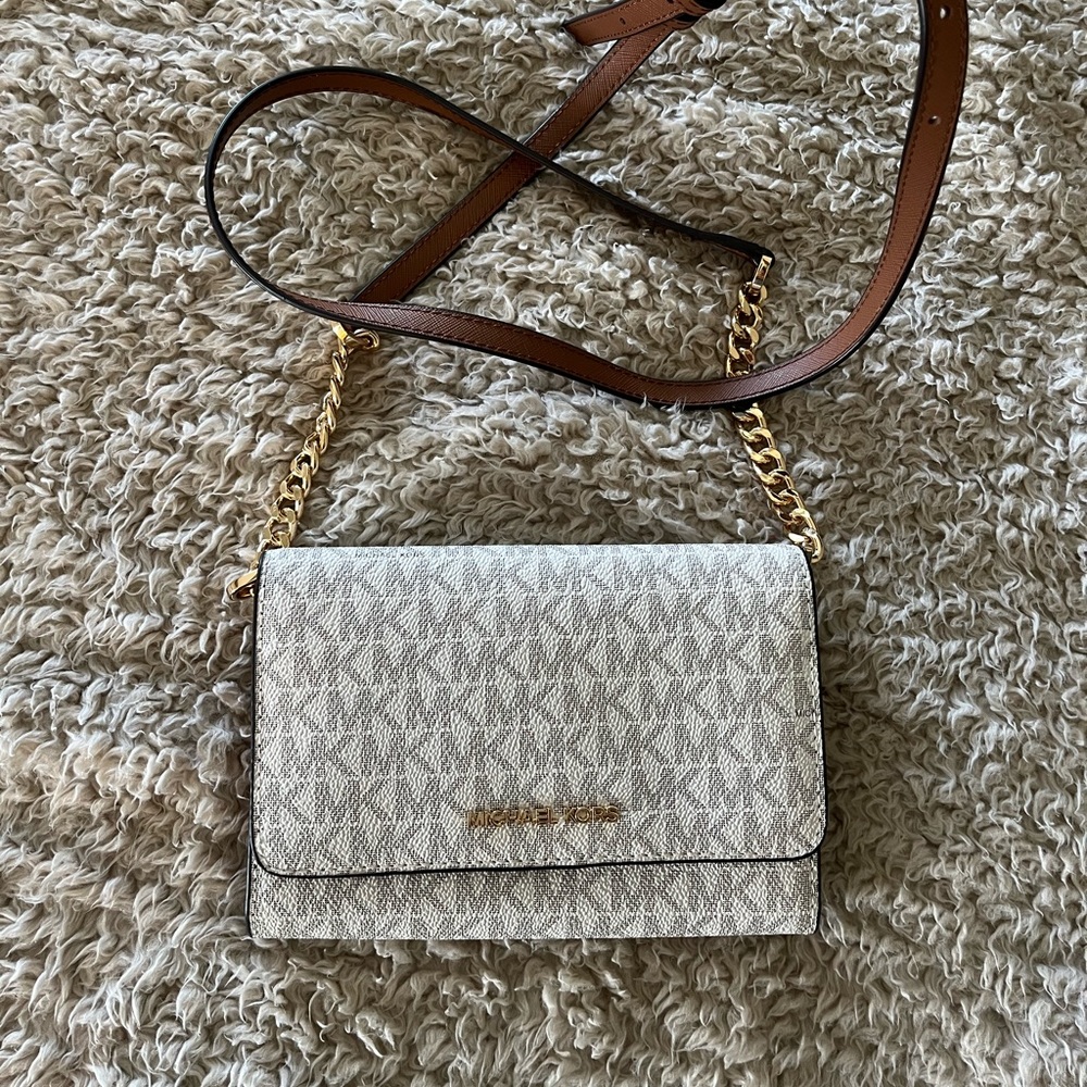 Michael KORS Vanilla Jet Set Crossbody